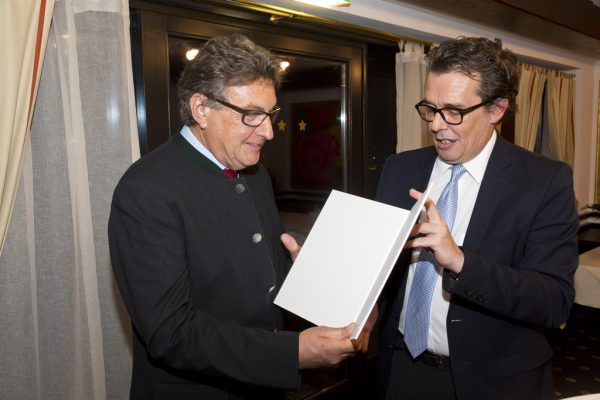 Siegfried Fritz und Hans-Peter Metzler (v.l.).  Dietmar Mathis