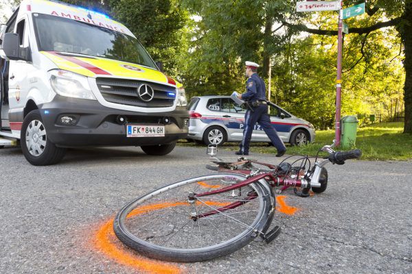 Verkehrsunfall in Sulz. Mathis