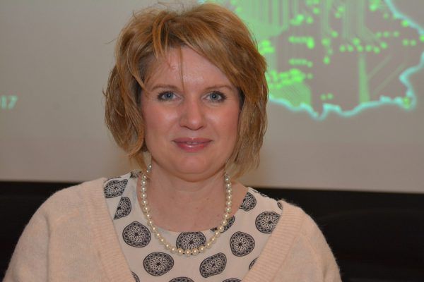 Yvonne Hofstetter ist Digitalunternehmerin und warnt als Autorin vor den Gefahren der Digitalisierung für die Privatsphäre. Andrea Fritz-Pinggera