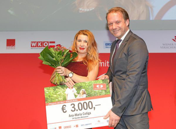 Ana-Maria Cotiga ausgezeichnet als „Pflegerin mit Herz“ 2017. PflegerIN mit HErz/Tanzer