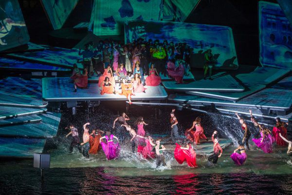 „Carmen“: das farbenfrohe Spiel auf dem See 2017. Philipp Steurer