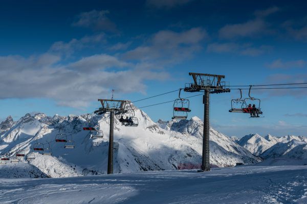 Im Sommer wurde es deutlich wärmer, im Winter blieb es in den vergangenen 50 Jahren nahezu konstant. Hartinger, Berchtold