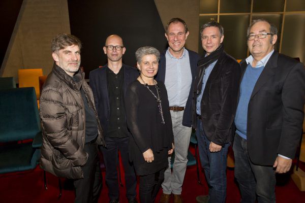 Winfried Nußbaummüller, Hans Joachim Goegel, Brigitte Plemel, Christian Schuetzinger, Thomas D. Trummer, Rudolf Sagmeister (v.l.). Dietmar Mathis (5)