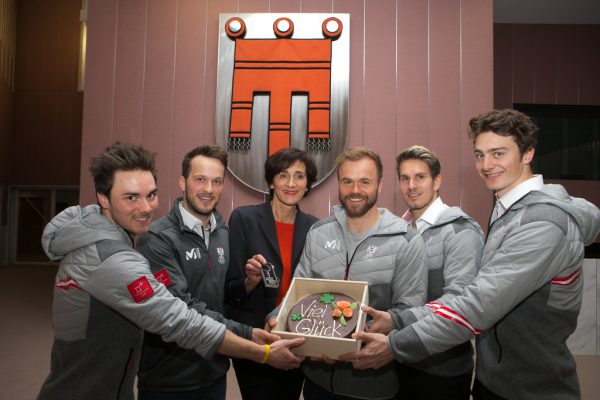 Abschied für Dominik Baldauf, Christian Hirschbühl, Bernadette Mennel, Markus Schairer, Thomas Steu und Alessandro Hämmerle (v.l.). Klaus Hartinger