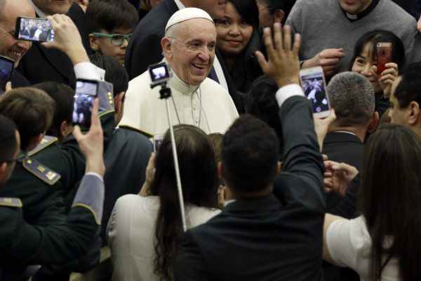Der Papst bei der gestrigen Generalaudienz im Vatikan. AP/Gregorio Borgia