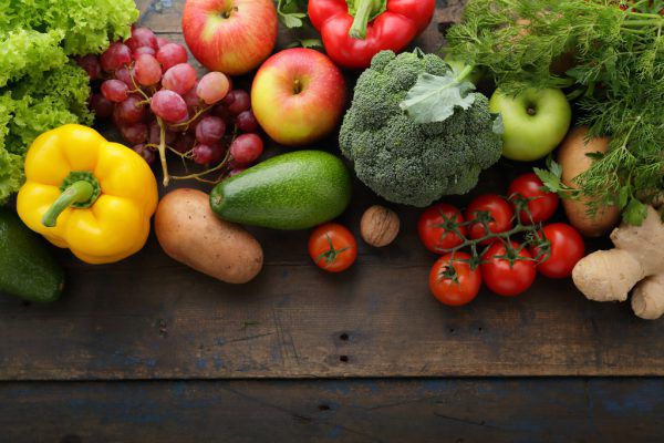 Gemüse und Obst sollten auf keinem Speiseplan fehlen. Shutterstock