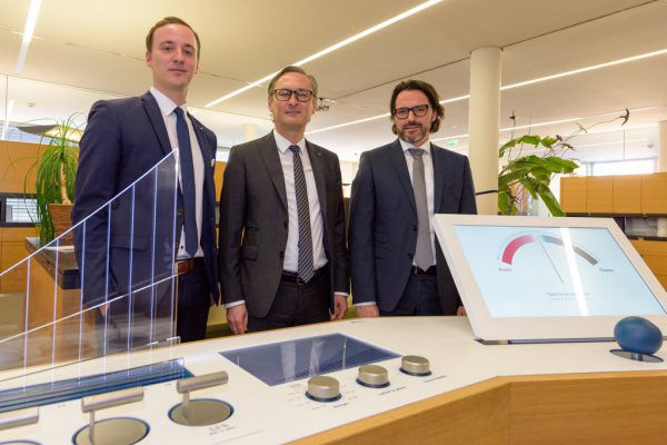 Patrick Schuchter, Gerhard Hamel und Wolfgang Fend (v.l.) von der Vorarlberger Volksbank. Dietmar Stiplovsek