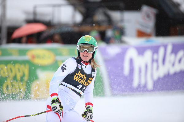 Viel Grund zur Freude für Shiffrin (großes Bild), Kappaurer (oben) und Liensberger (unten). Gepa (3)
