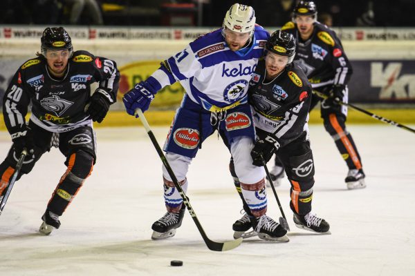 Der VSV holte drei Punkte auf Dornbirn auf und rückt den Bulldogs gefährlich auf die Pelle. GEPA/Lerch