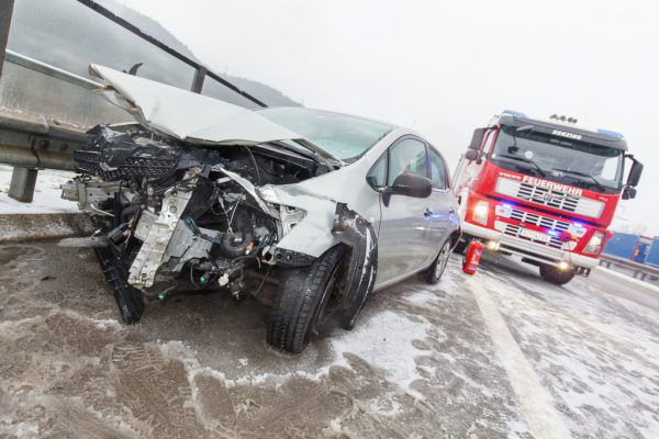 Die 24-jährige Fahrerin des Wagens wurde bei dem Unfall verletzt. Bernd Hofmeister