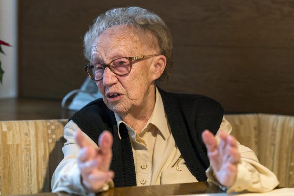 Die Höchsterin Adele Gliera erzählt aus ihrem langen Leben. apa/Dietmar Stiplovsek
