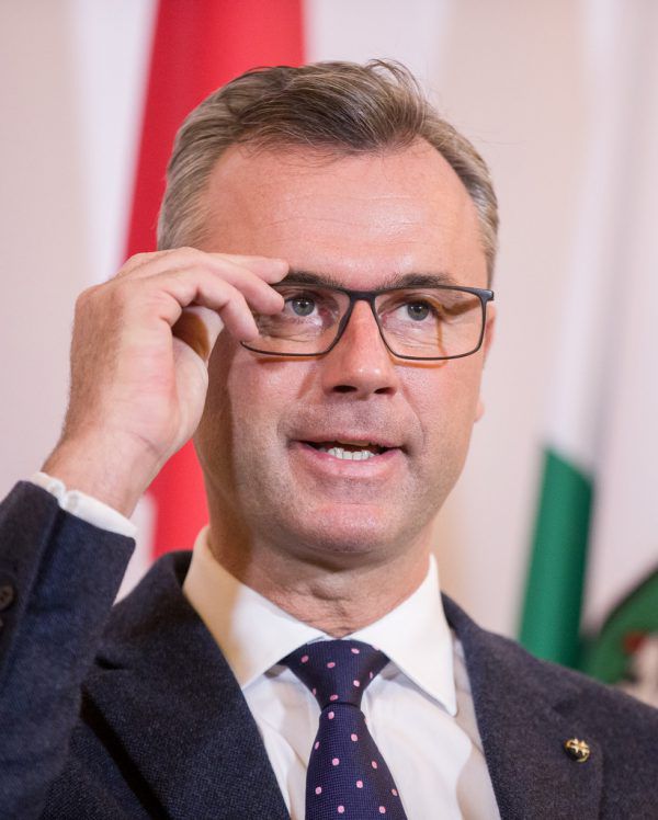 Hofer tauschte einige Aufsichtsräte der ÖBB-Holding AG.  APA