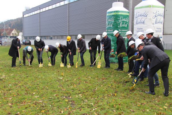 Im vergangenen Oktober erfolgte der Spatenstich beim Erweiterungsbau der Vorarlberg Milch in Feldkirch.