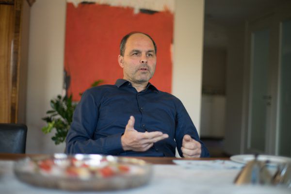 In baulicher und technischer Hinsicht hat sich der Brandschutz maßgeblich weiterentwickelt, sagt Ralph Pezzey.  NEUE-Archiv/hartinger