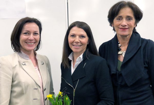 Martina Rüscher mit Heidi Schuster-Burda und Bernadette Mennel (v.l.). ÖVP
