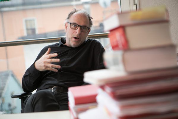 Patientenanwalt Alexander Wolf hat vor allem eines: ein offenes Ohr, wenn andere sich verschließen. Klaus Hartinger (4)