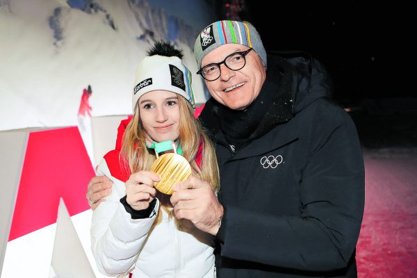 Stoss lobte Anna Gasser und wird heute mit ihr feiern. GEPA