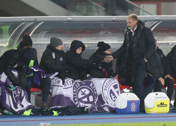 Thorsten Fink musste sich am Sonntag verabschieden. GEPA