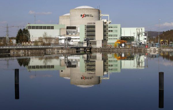 Das Atomkraftwerk Beznau 1 im Kanton Aargau steht seit 2015 wegen Sicher­heitsbedenken still. Ein baldiger Neustart des Uralt-Reaktors ist wahrscheinlich. Reuters