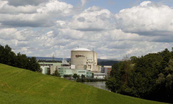 Das weltweit älteste AKW Beznau 1 wird wieder ans Netz gehen. Beznau 1 ist unsicher, im Störfall ist Vorarlberg massiv betroffen, warnte Landesrat Johannes Rauch. Reuters
