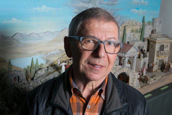 Jakob Lercher aus Klaus ist seit über 20 Jahren passionierter Krippenbauer.