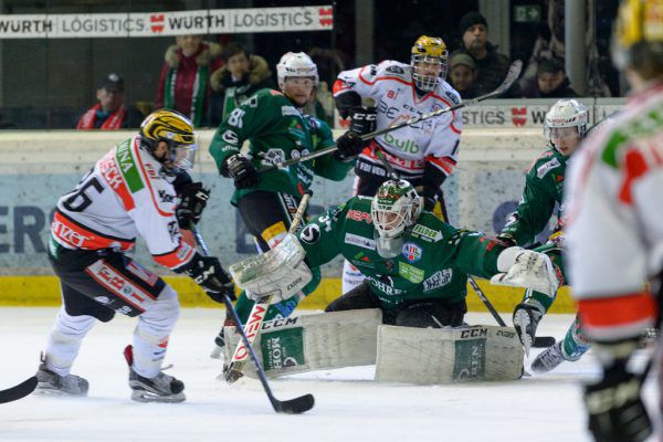 Das Derby verspricht viele Torraumszenen. Stiplovsek