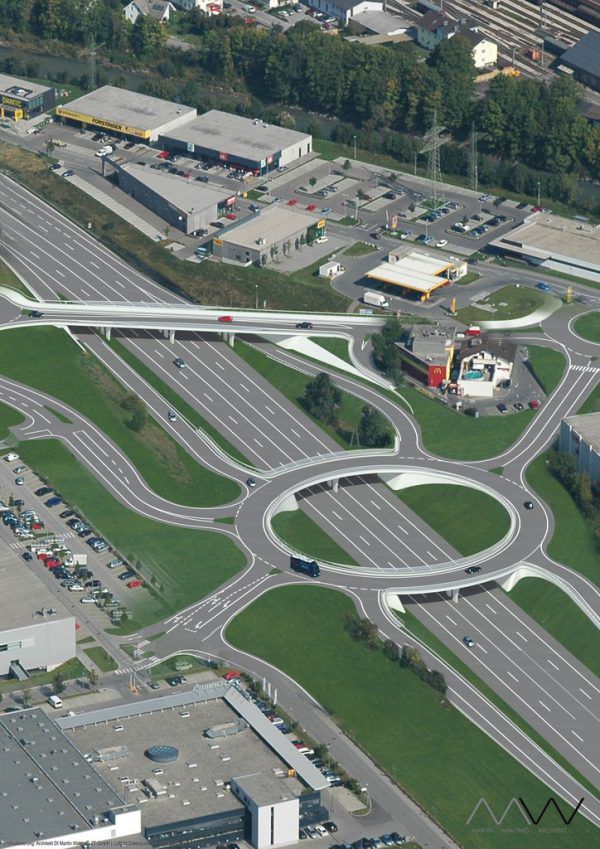 Kernstück: Der Kreisverkehr über der A 14. Land Vorarlberg