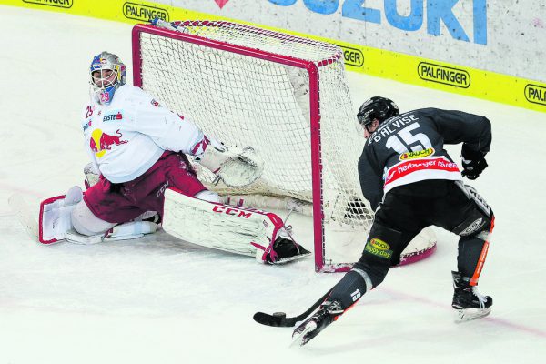 D’Alvise mit dem Siegtreffer in Play-off-Spiel fünf in Salzburg. Sein 124. Tor war sein letztes für den DEC. GEPA