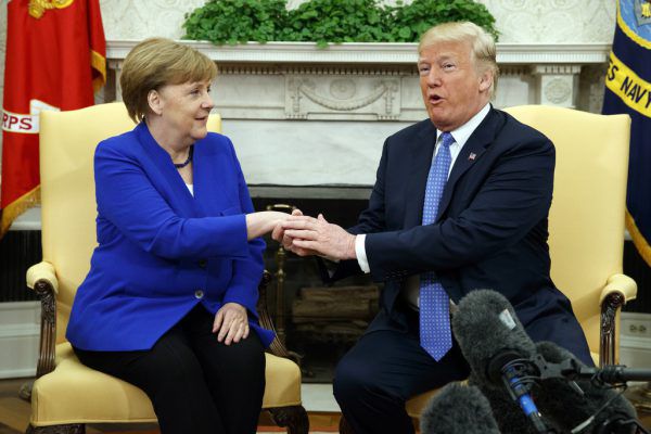 US-Präsident Donald Trump gab sich betont charmant gegenüber der deutschen Bundeskanzlerin Angela Merkel. Kevin Lamarque