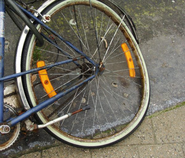 Zeugen werden gesucht. Symbolbild/Shutterstock