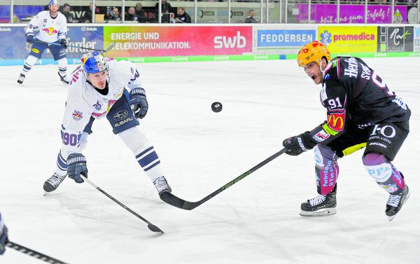 Björn Svensson (r.) steht beim DEC auf dem Zettel. GEPA