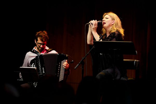 Christian Bakanic vom Ensemble folksmilch und Christiane Boesiger im Seestudio im Festspielhaus.Bregenzer festspiele/Anja Köhler