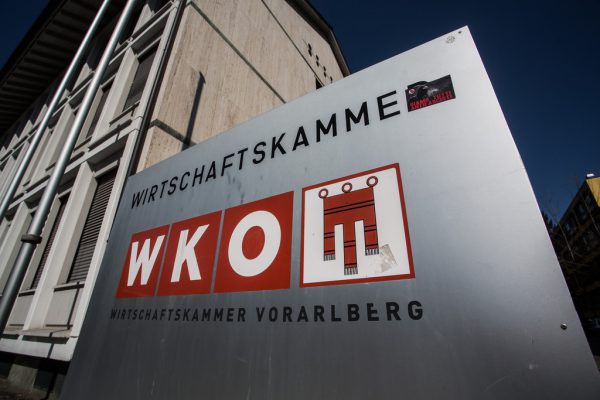 Mit dem Bürgermeisteramt hat es nicht geklappt, ein Chefsessel wartet trotzdem. Ab 2026 übernimmt Julian Fässler die operative Führung der Wirtschaftskammer Vorarlberg.⇒Steurer, Hartinger