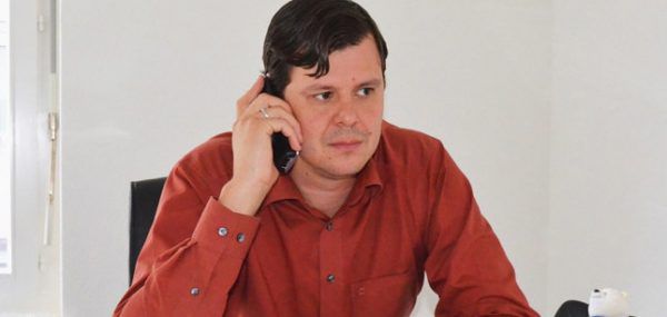 Der Russe Andrey Nazheskin.Planet Hockey