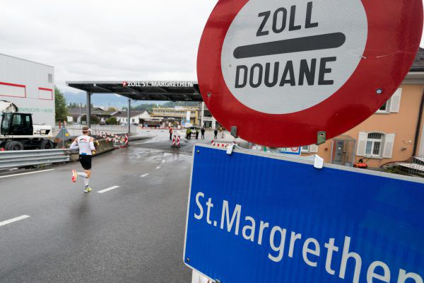Für drei Kilometer führt die Strecke in die Schweiz.  Stiplovsek