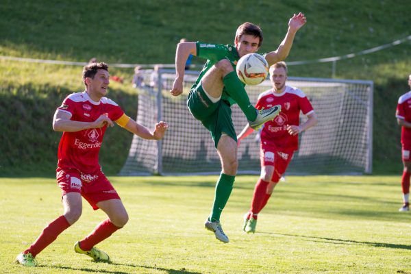 Langeneggs Andreas Röser – hier gegen Egg – kämpft heuer mit seinen Teamkollegen um Punkte in der Westliga.DIETMAR STIPLOVSEK