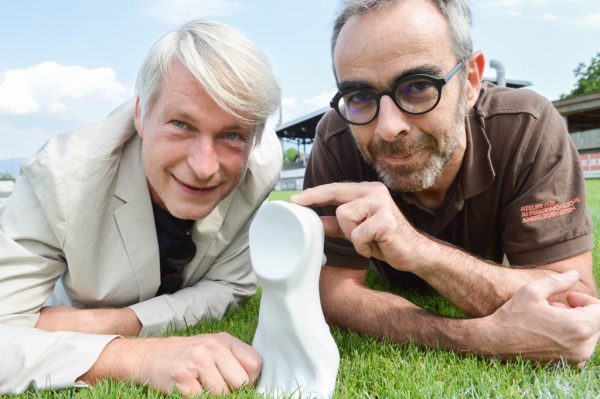 Marco Spitzar (l.)und Roland Adlassnig haben mit Emil Stollenfuß etwas Bleibendes geschaffen. IKP