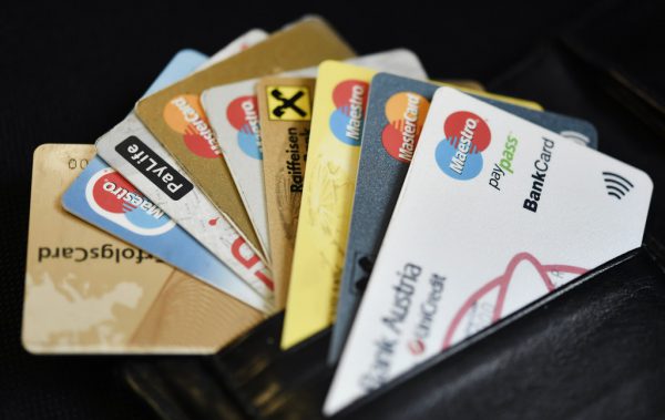 Mit der Bankomatkarte in die Kollekte einzahlen. Das könnte bald möglich sein. APA