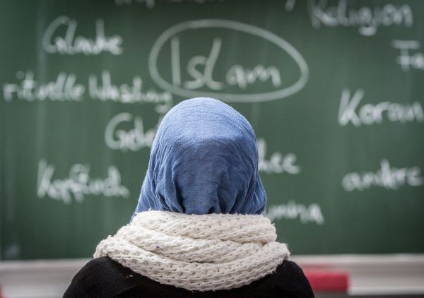 Regierung arbeitet an Umsetzung des Kopftuchverbots in Volksschule und Kindergarten.  DPA