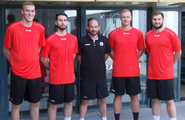 Theo Surblys, Manuel Schmid, Klaus Gärtner, Nejc Zmavc und Lukas Schweighofer sind das neue Quartett beim Alpla HC Hard. Alpla HC Hard/ Harald Armellini
