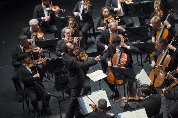 Kirill Petrenko stand in Salzburg am Pult jenes Orchesters, das er im kommenden Jahr als Chefdirigent übernimmt.Salzburger Festspiele/Rittershaus