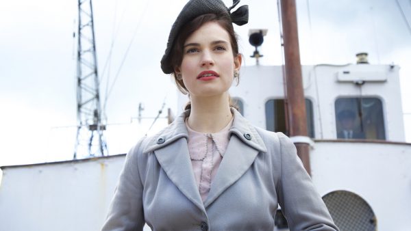 Lily James als Juliet.