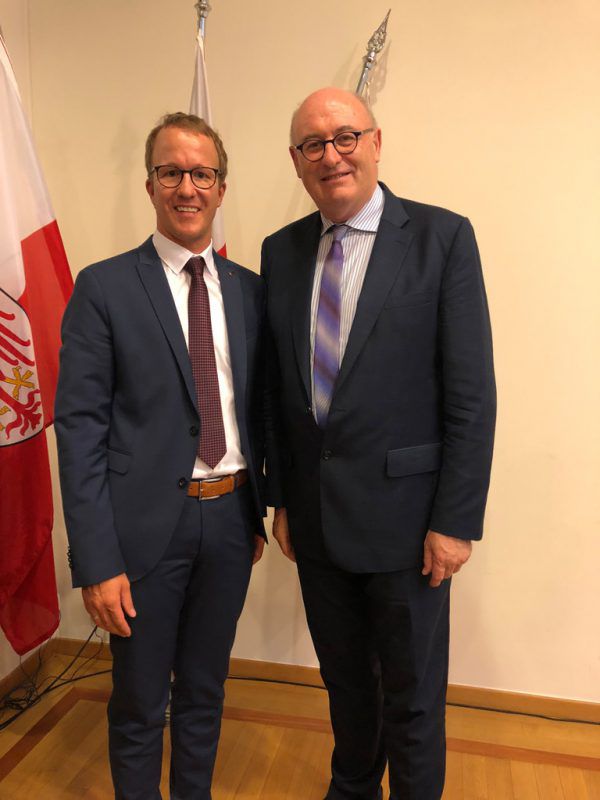 Christian Gantner mit EU-Kommissar Phil Hogan. VLK