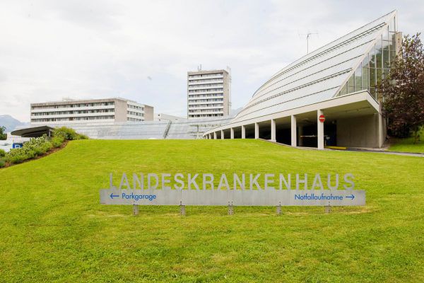 Die Sicherheit an den Spitälern soll verbessert werden, fordert Christof Bitschi. NEUE/Archiv