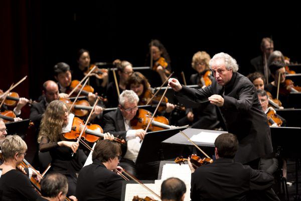 Honeck im Mai 2016 mit seinem Pittsburgh Symphony Orchestra im Festspielhaus Bregenz. Dietmar Mathis