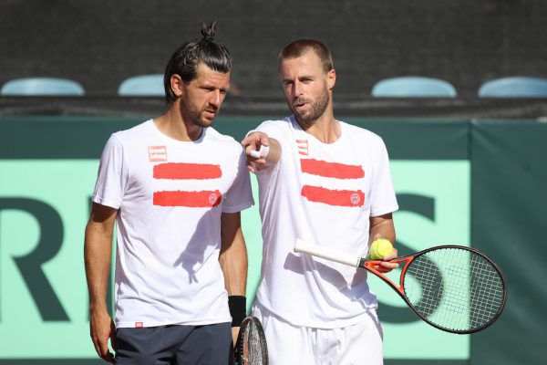 Jürgen Melzer (l.) und Oliver Marach verstehen sich auch abseits des Platzes blendend.Gepa