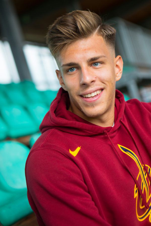 Vater Darko Grujcic im Trikot des FC Lustenau (l.), Sohn Darijo ­Grujcic spielte für die Rivalen Austria ­Lustenau und FC Dornbirn (r.).Gepa/Lerch, Stiplovsek (2)