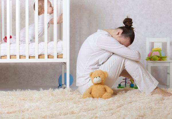 Zwischen 10 und 20 Prozent der Mütter leiden an einer Kindbettdepression. Die Krankheit ist gut behandelbar. symbolbild shutterstock