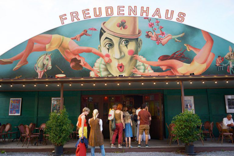 Ungewöhnliche Location: Das Freudenhaus in Lustenau.klocker