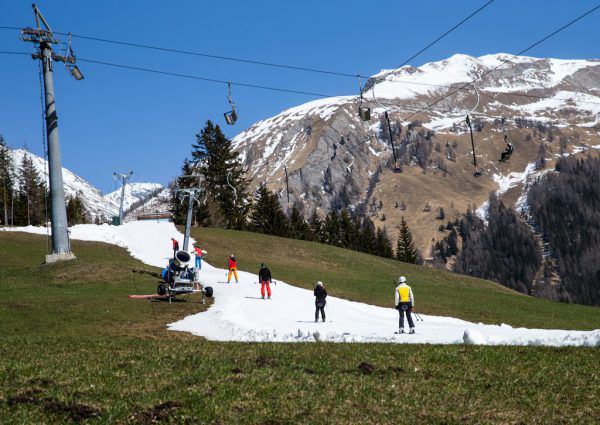 Der Skitourismus treibt mitunter seltsame Blüten. APA/Archiv
